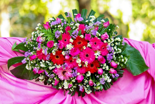 Nice Bouquet on pink fabric