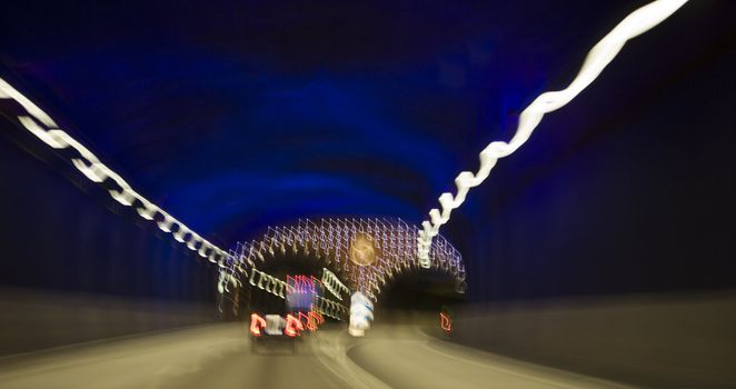 Moving traffic in a car tunnel