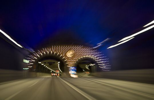 Moving traffic in a car tunnel