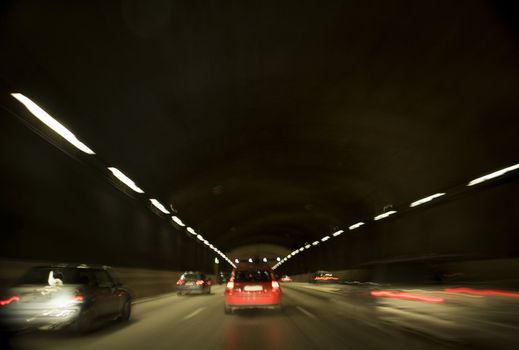 Moving traffic in a car tunnel