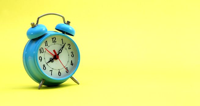 old style alarm clock