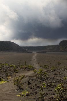 Walk path going into the Kahaualea crater