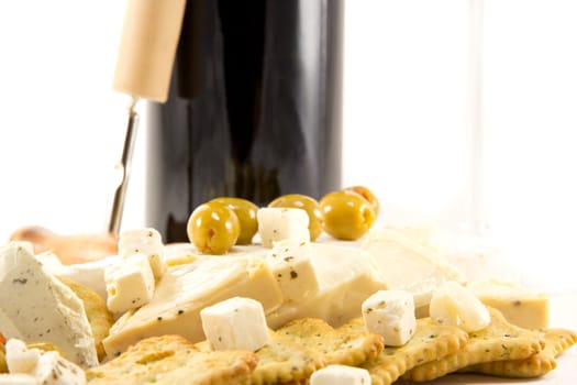 Picture of crackers with red wine and cheese