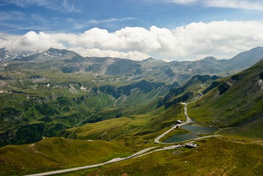 Wide view over the valley