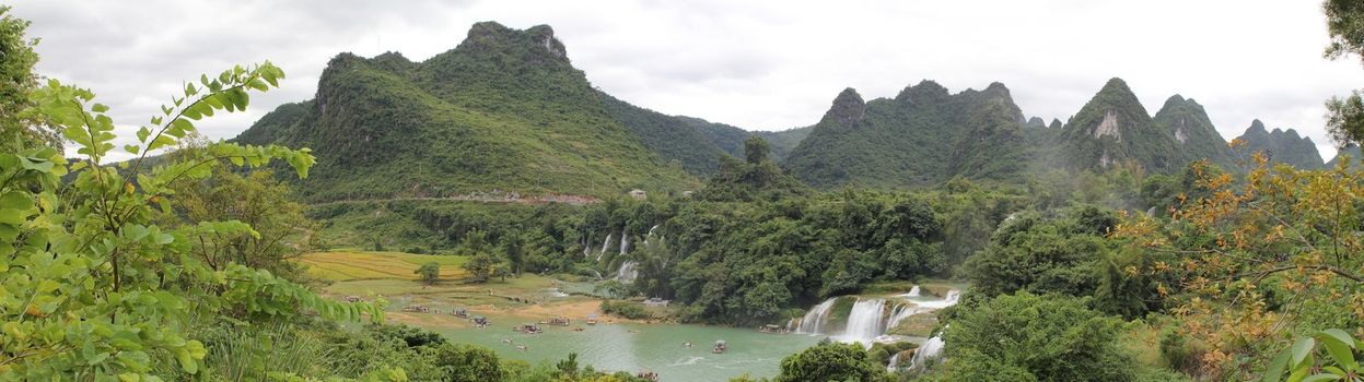 Panoramic photo of Detian Falls, at the border between China and Vietnam