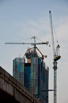 Crane and construction site, Build the tower