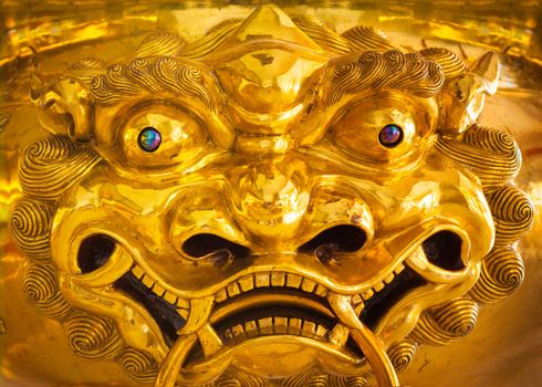 Chinese dragon golden statue close up