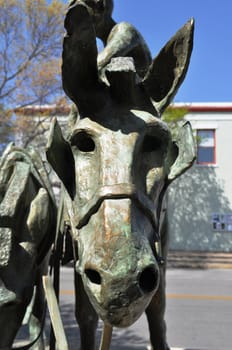 Horse statue texas