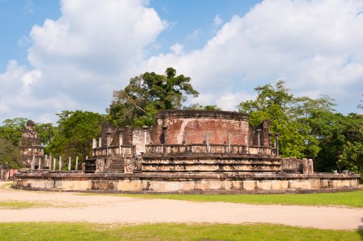 Ancient Vatadage (Buddhist stupa) in ancient city Pollonnaruwa, Sri Lanka