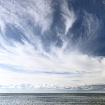 horizon sea and clouds in the sky