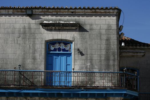 Detail of facade from typical Old havana building