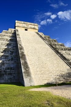 Chichen Itza feathered serpent pyramid, Mexico