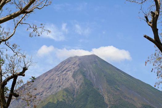 A photo of the volcano Concepción taken from the shore of the lake Nicaragua.