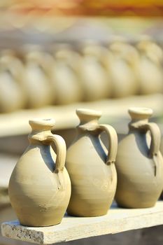 drying ceramic vase