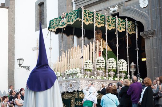 LAS PALMAS, SPAIN–APRIL 2: Unidentified persons, from Canary Islands, celebrating the float of Virgin Mary, during Palm Sunday marching procession on April 2, 2012 in Las Palmas, Spain
