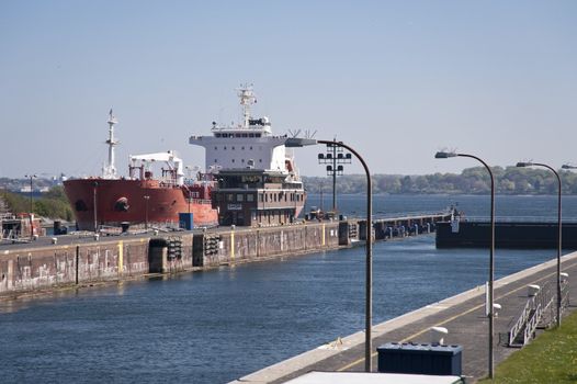 kiel canal / lock of holtenau