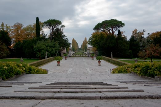 garden of a historic villa in the Veneto