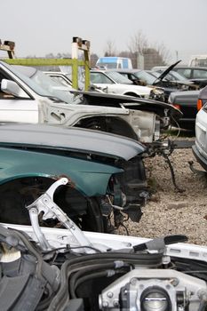 scrap yard for car recycling