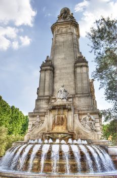 Monument with fountain at plaza de espana-madrid