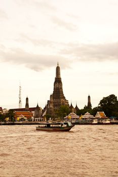 Wat Arun, Bangkok Thailand, Wat Arun is one of Bangkok's best know landmark.