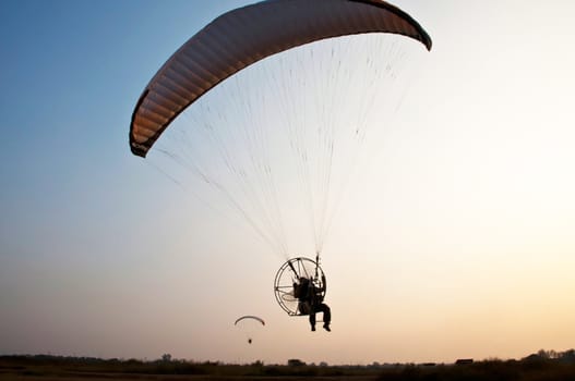 para motor glider on sky