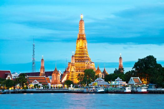 Wat Arun, Bangkok Thailand, Wat Arun is one of Bangkok's best know landmark.