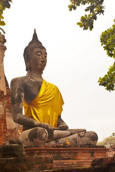 Sitting Buddha statue in Wat Phra Si Rattana Mahathat Temple Ayutthaya , Thailand.