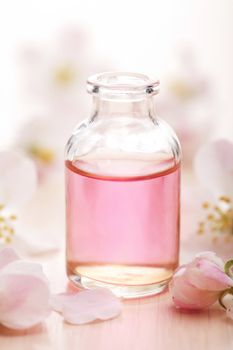 essential oil and flowers 
