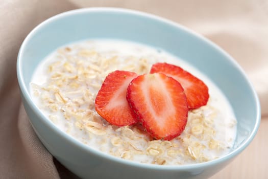 cereal with fresh strawberry 