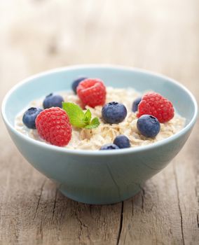 porridge with fresh berries 