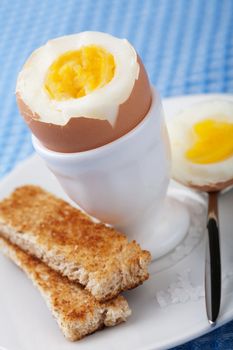 boiled egg in eggcup 