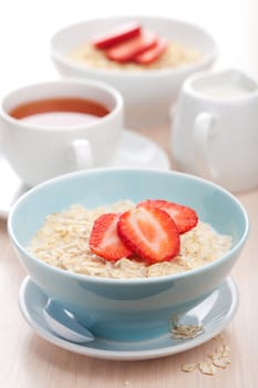 cereal with fresh strawberry 