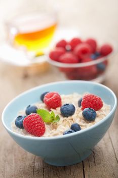 porridge with fresh berries 