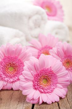 towels and flowers for spa 