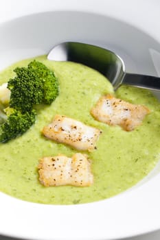 broccoli soup with mackerel