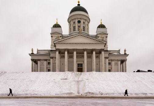 Helsinki Tuomiokirkko on a frosty winter day.