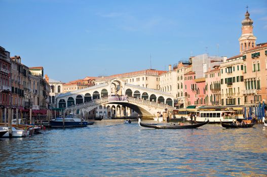 A view of Ponte di Rialto from Canal Grande - Venezia - Italy