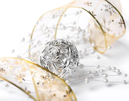 White, silver, gold Christmas decoration, shallow DOF