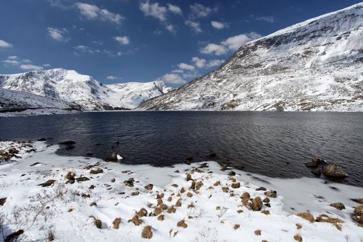 Snowdonia national park llyn ogwen lake