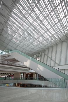 Escalator in the shopping mall