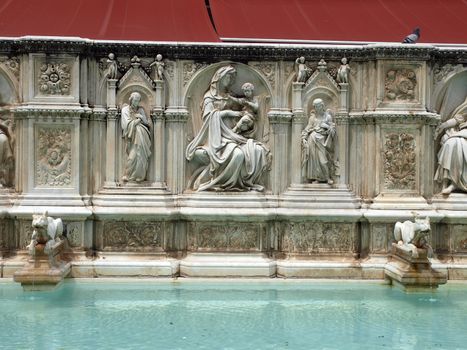  the Fonte Gaia (Fountain of Joy), Piazza del Campo, Siena.