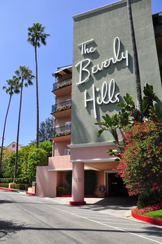 Image of the entrance of the Beverly Hills Hotel, California, USA