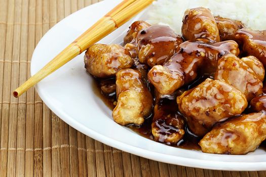 General Tso's Chicken served with white rice.
