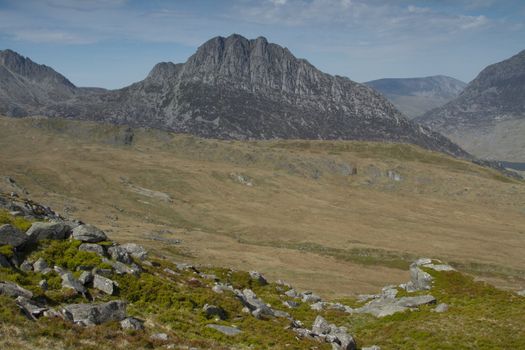 A view of the east face of Mount Tryfan in the Ogwen Valley, Snowdonia National Park, Wales, UK.