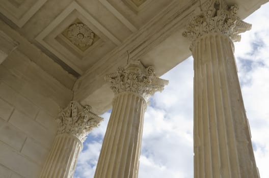 roman architecture, ceiling and columns