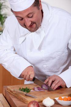 Slicing the shallots