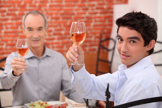 Men eating lunch in a restaurant