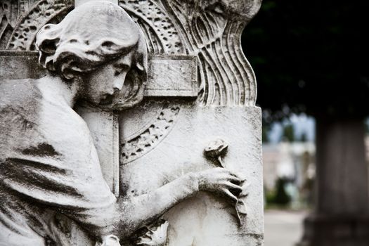 Collection of the most beautiful and moving architectures examples in European cemeteries