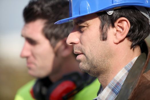 Foreman chatting to colleague