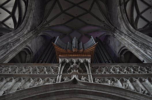 Saint Vitus' Cathedral  is as a Roman Catholic cathedral in Prague